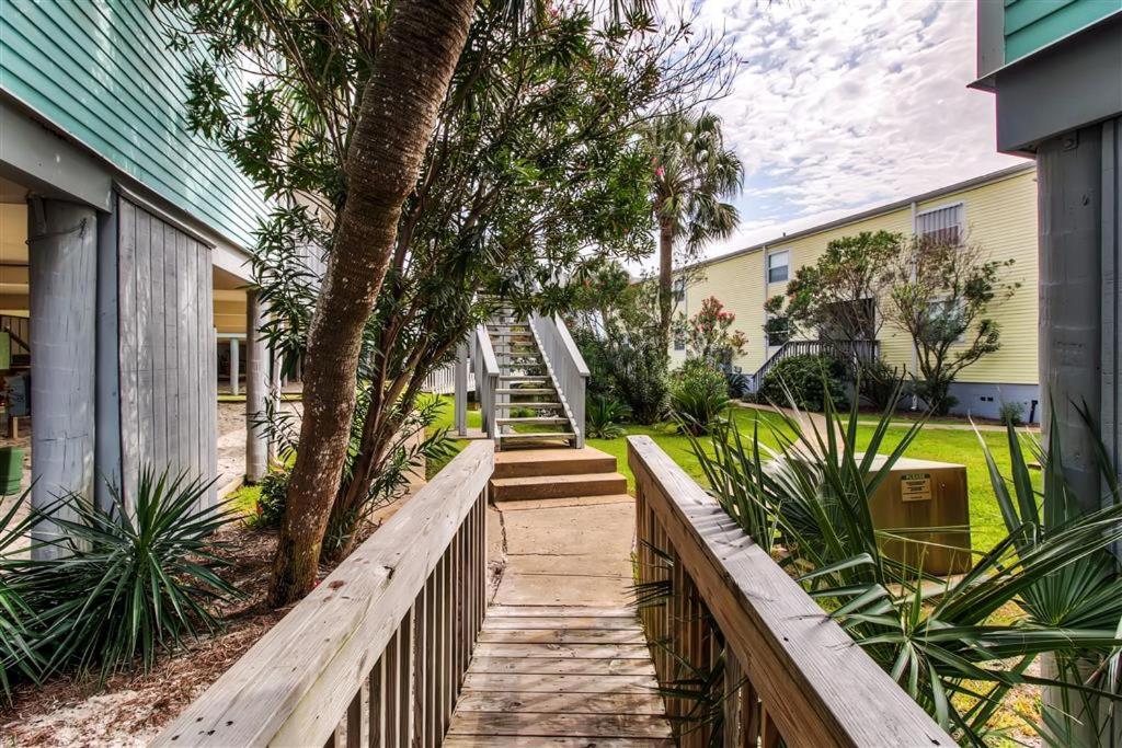 Renovated Pensacola Beach Condo With Community Pool! Dış mekan fotoğraf